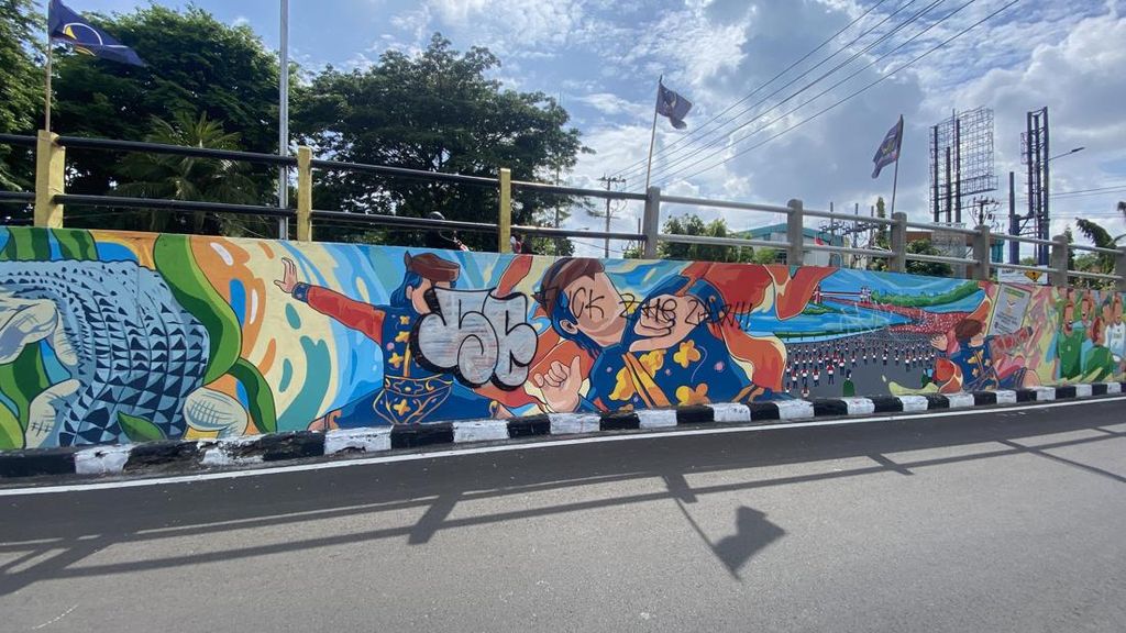 Karya Mural di Surabaya Jadi Sasaran Vandalisme